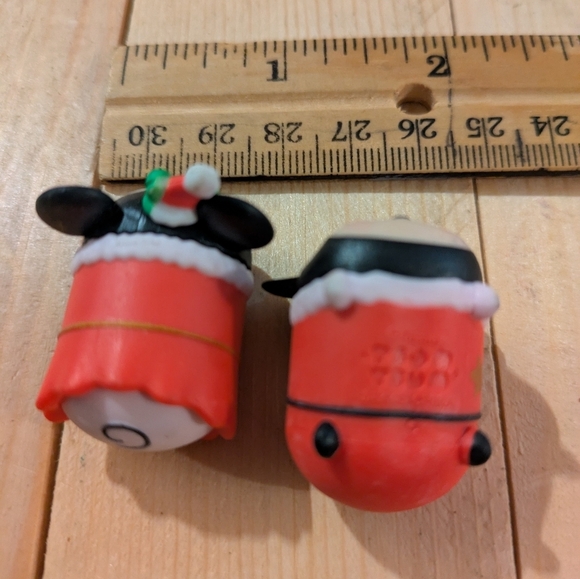 Disney Mickey and Minnie Christmas Tsum Tsum Figures 2016 - Picture 5 of 5